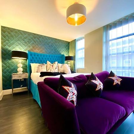 Stunning Apartment Suite - Free Parking & Wifi! Poole Extérieur photo
