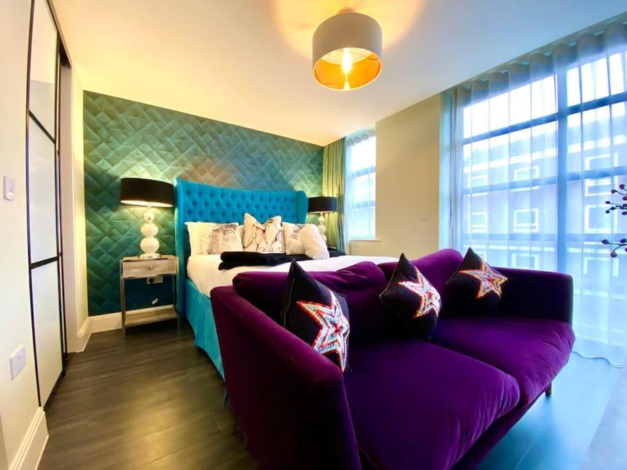 Stunning Apartment Suite - Free Parking & Wifi! Poole Extérieur photo